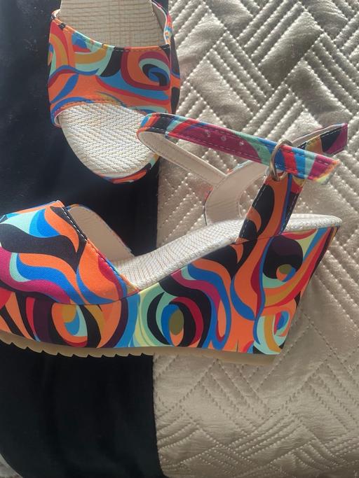 Buy & Sell Furzton Milton Keynes - Photos for Brand new sandals size 6