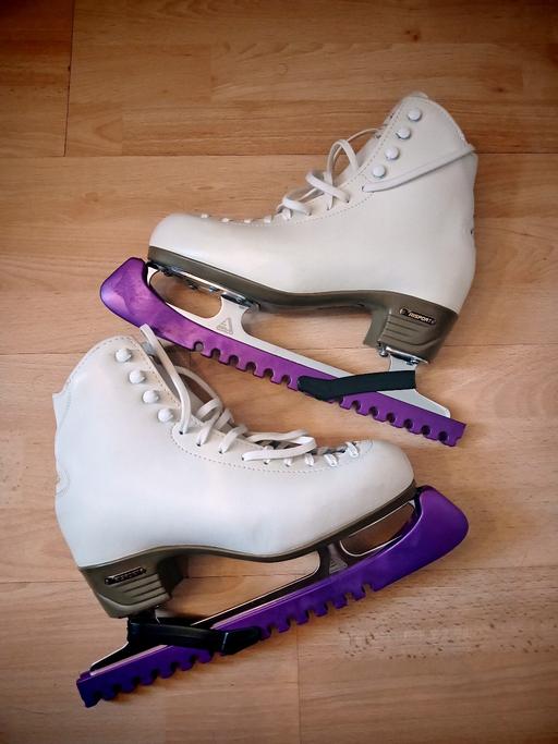 Buy & Sell Whitton Richmond upon Thames - Photos for Ice Skates