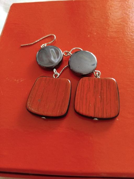 Buy & Sell Milton Regis Swale - Photos for red earrings
