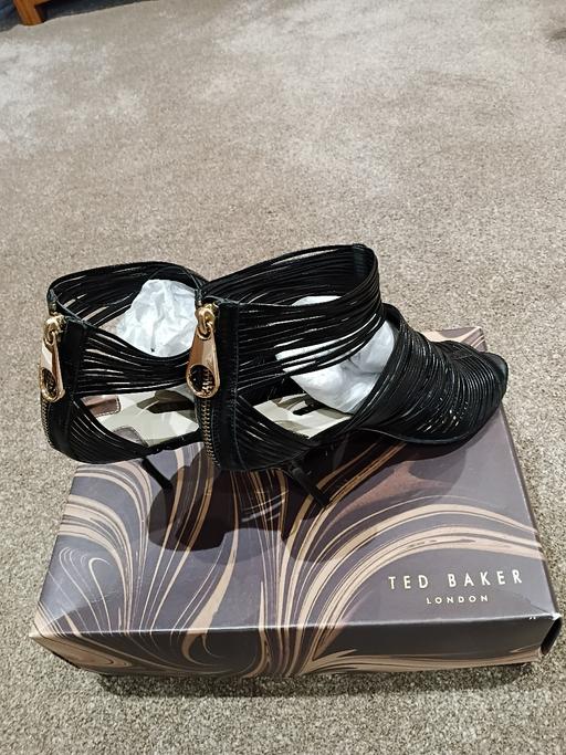 Buy & Sell Intack Hyndburn - Photos for Designer shoes
