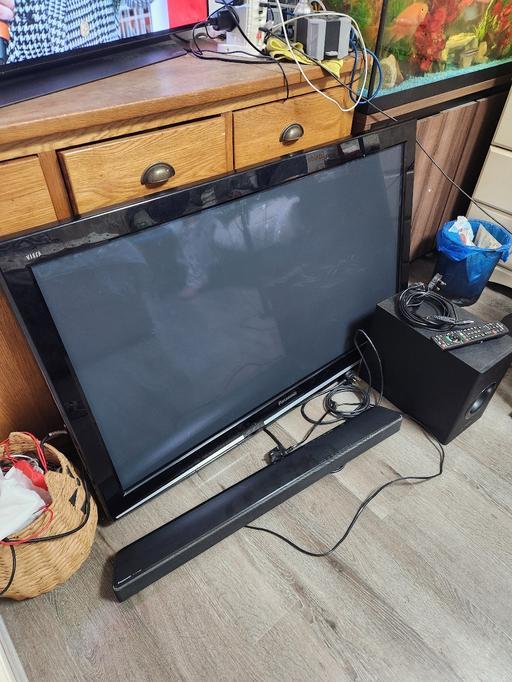 Buy & Sell Blakenhall Wolverhampton - Photos for panasonic set.tv ..speakers..glass stand