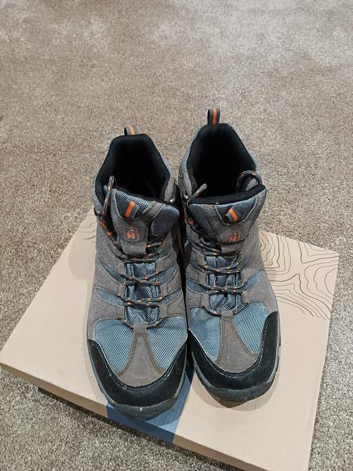 Buy & Sell Shadsworth Business Park Blackburn with Darwen - Photos for Hiking boots
