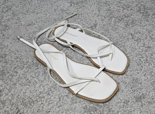Buy & Sell Runcorn Halton - Photos for Size 5 White Sandals
