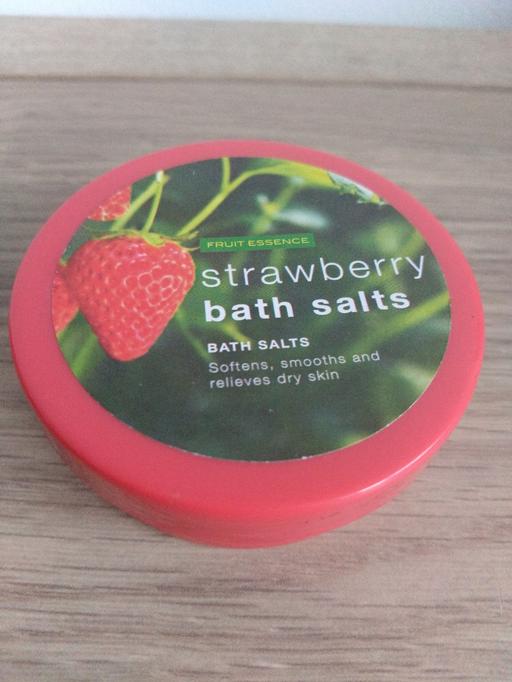 Buy & Sell Long Eaton Erewash - Photos for strawberry bath salts 50g