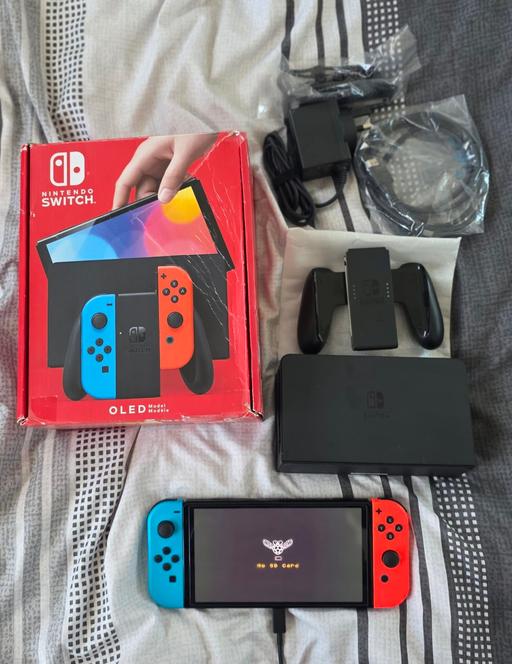Buy & Sell Hackney Marshes East London - Photos for M0dded OLED Nintendo Switch unpatched