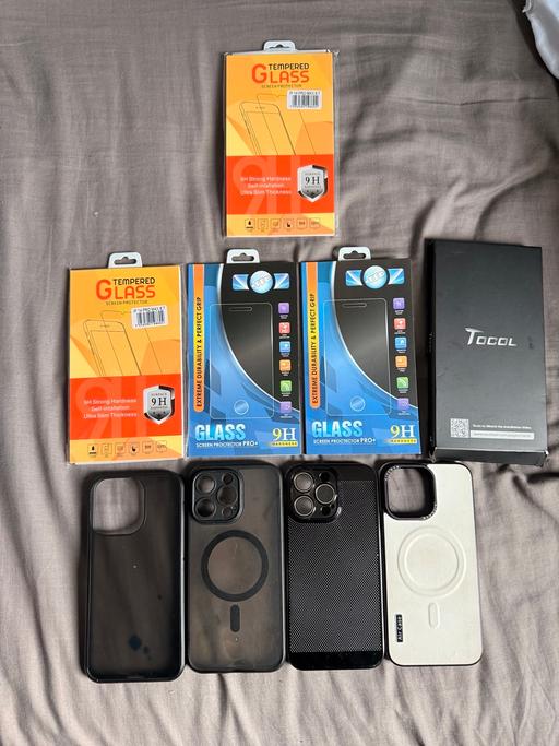 Buy & Sell Lye Dudley - Photos for Iphone 15 pro max cases and screen protectors