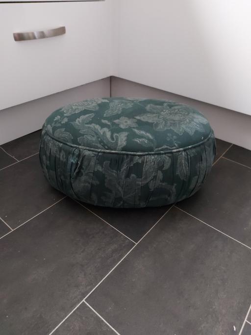 Buy & Sell Catshill Bromsgrove - Photos for Vintage footstool 