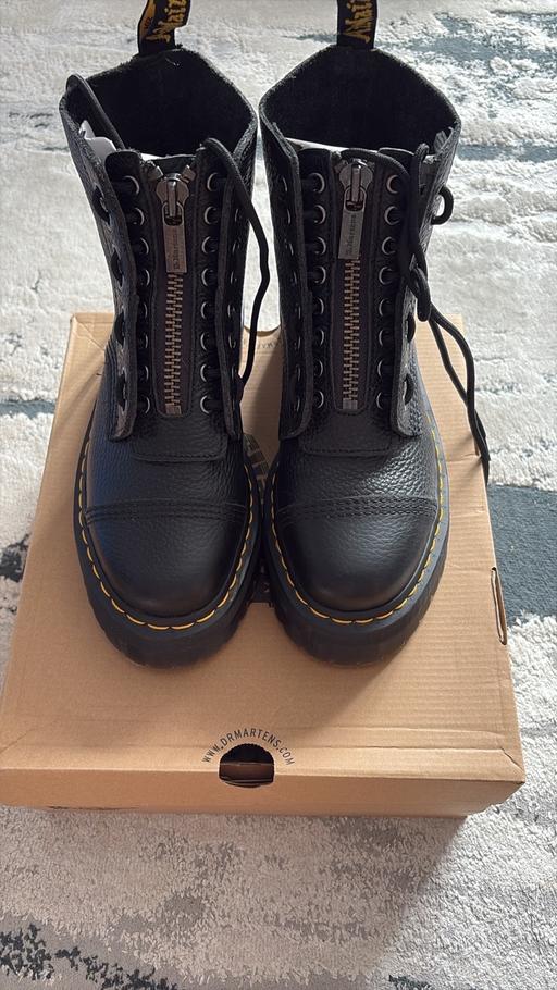 Buy & Sell Birmingham Solihull - Photos for Dr Martens sinclairs