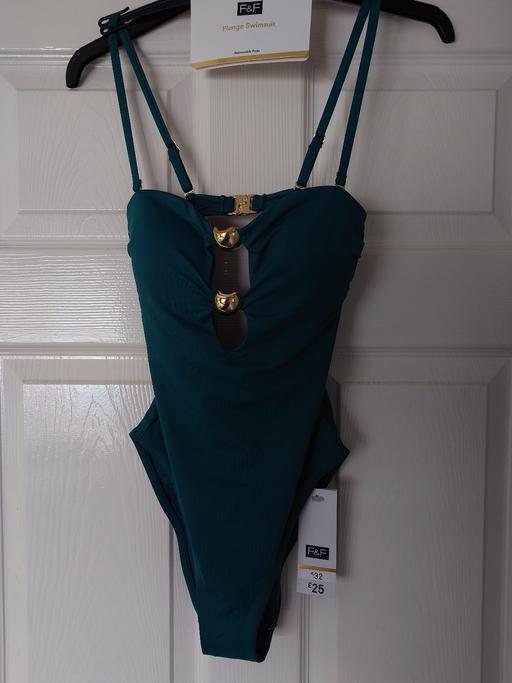 Buy & Sell Woodthorpe Charnwood - Photos for Women's plunge swimsuit size 6