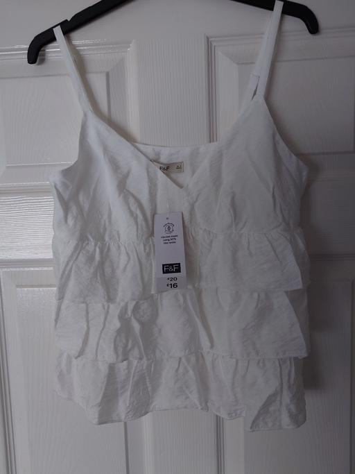 Buy & Sell Woodthorpe Charnwood - Photos for Women's white cami size 6