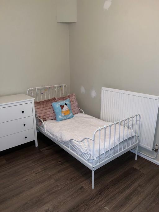 Buy & Sell Cubitt Town East London - Photos for IKEA Minnen Extendable Bed & Mattress