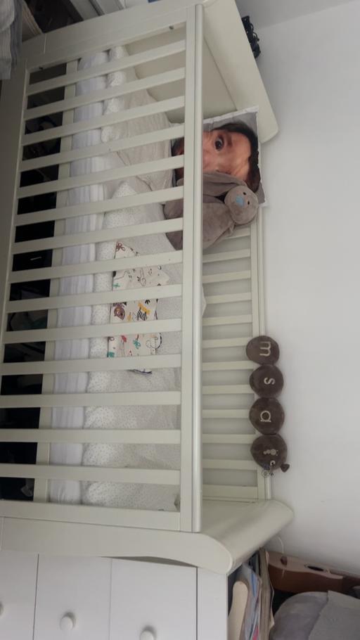 Buy & Sell Acton West London - Photos for Mama and papa cot bed and mattress