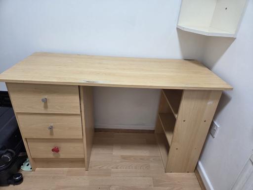 Buy & Sell London Luton Airport Luton - Photos for Office Desk with Drawers
