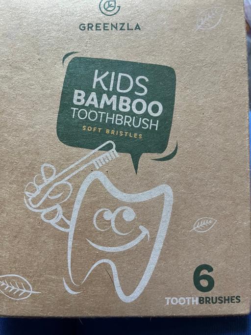 Buy & Sell Wednesfield Wolverhampton - Photos for 6 kids new toothbrushes