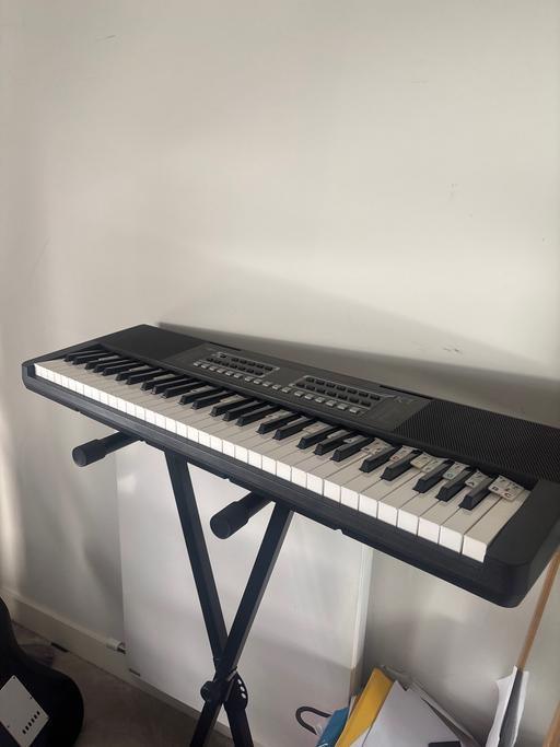 Buy & Sell South Quay East London - Photos for Keyboard (piano) and stand