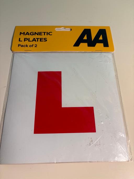 Vehicles Lawrence Weston Bristol - Photos for AA Magnetic L Plates Pack of 2