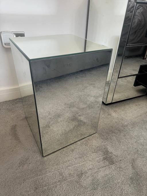 Buy & Sell Lower Wortley Leeds - Photos for Mirrored cube