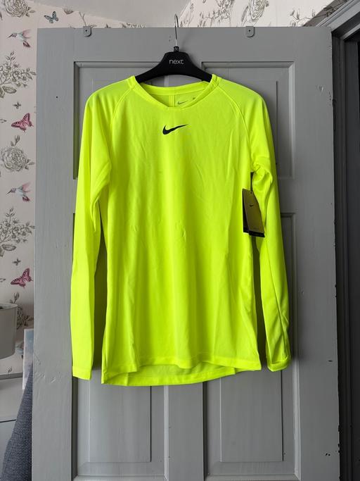 Buy & Sell Duckmanton Chesterfield - Photos for Kids Nike dri-fit top