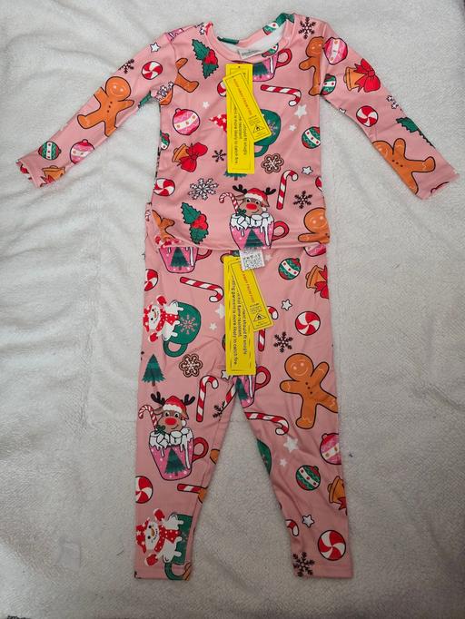 Buy & Sell Blackpool Town Centre Blackpool - Photos for Christmas pyjamas age 2 yrs BNWT