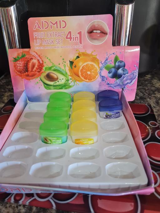 Buy & Sell Chelmsley Wood Solihull - Photos for Lip balms