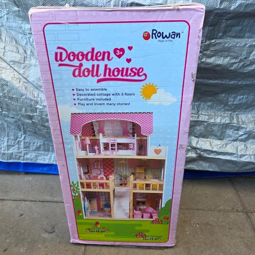 Buy & Sell Amblecote Dudley - Photos for Large Wooden Fashion Doll Mansion House