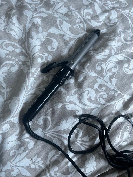 Buy & Sell Limehouse East London - Photos for Babyliss curling iron wand from Argos new