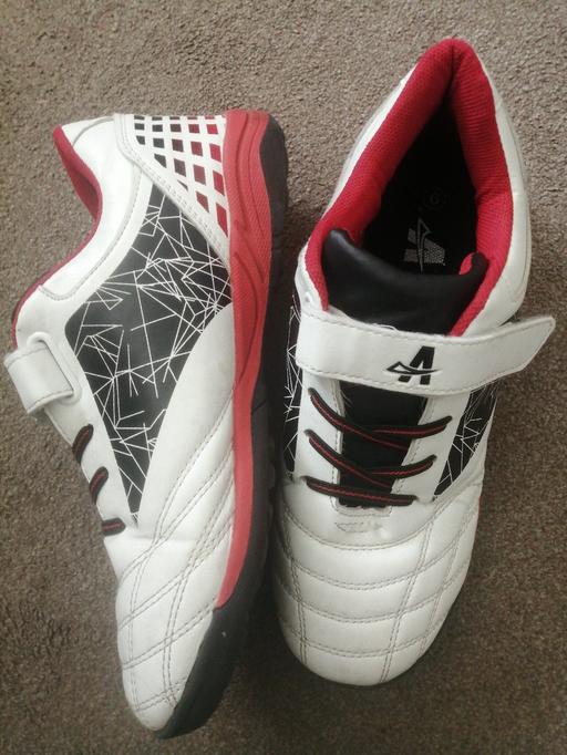 Buy & Sell Heath Town Wolverhampton - Photos for Ascot astroturf size 6 trainers