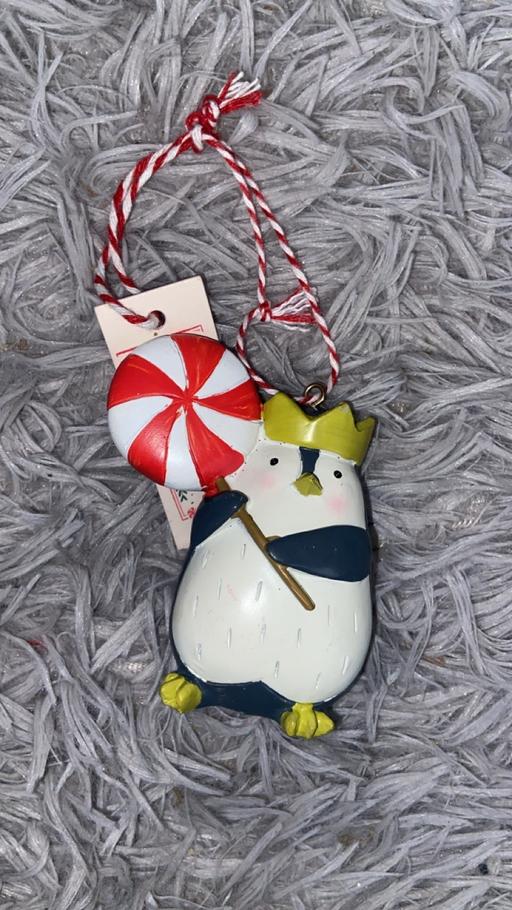 Buy & Sell Bilston Wolverhampton - Photos for Penguin bauble
