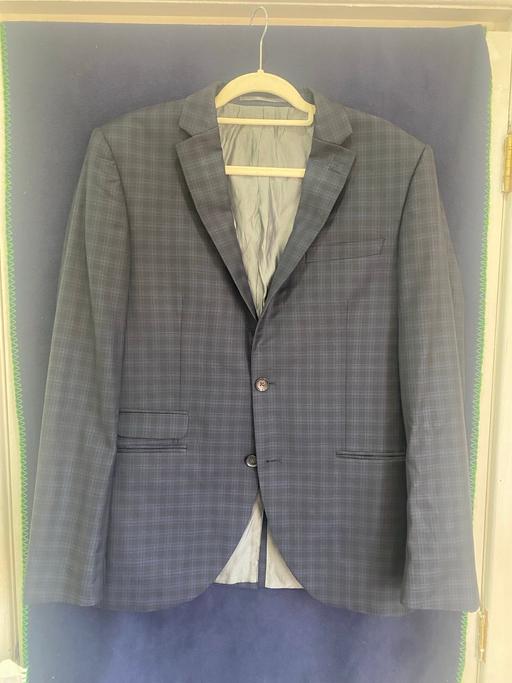 Buy & Sell Dudley Town Centre Dudley - Photos for Man’s striped blazer
