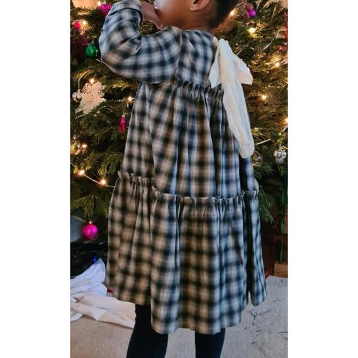 Buy & Sell Eastcote Hillingdon - Photos for BeneditaTraditional Dress age 8