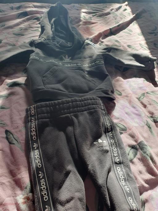 Buy & Sell Moseley Village Wolverhampton - Photos for Adidas tracksuit 3-6 months