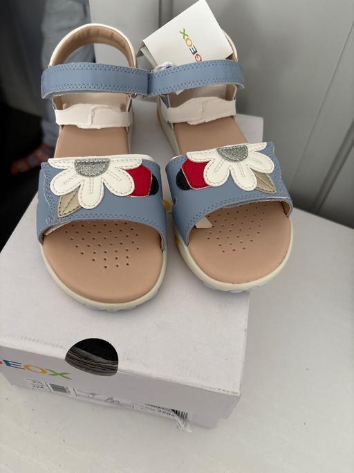 Buy & Sell Duckmanton Chesterfield - Photos for Girls Geox sandles