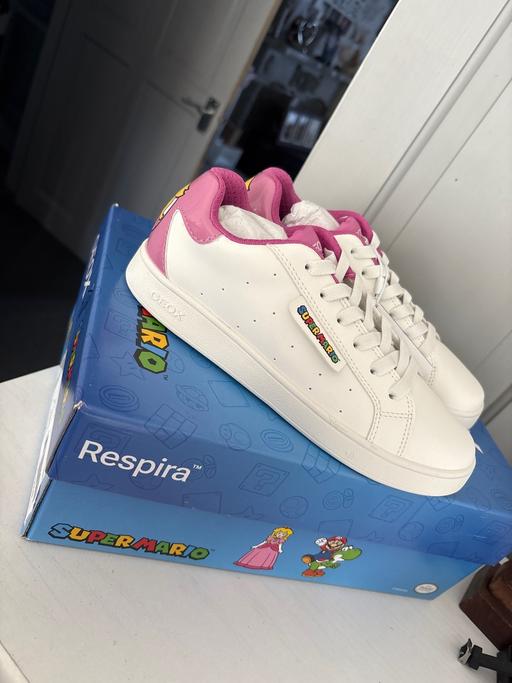 Buy & Sell Duckmanton Chesterfield - Photos for Girls Geox super Mario trainers