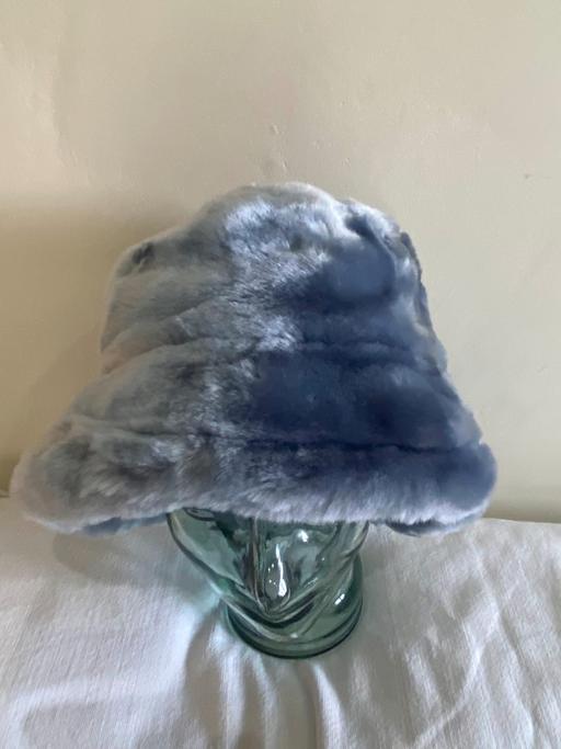 Buy & Sell Madeley Telford and Wrekin - Photos for Bucket hat Faux fur blue