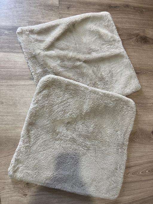 Buy & Sell Wickersley Rotherham - Photos for Large beige soft cushion covers 50 x 50 pair