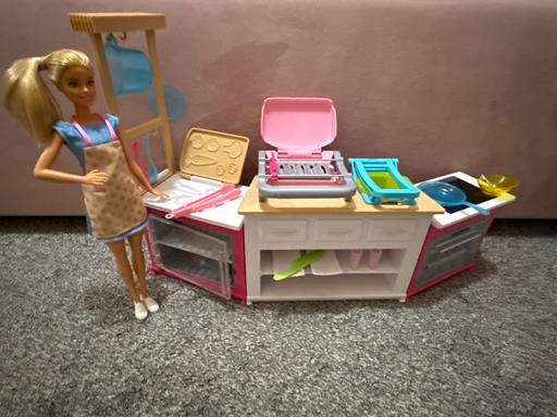 Buy & Sell Meopham Gravesham - Photos for Barbie play dough kitchen