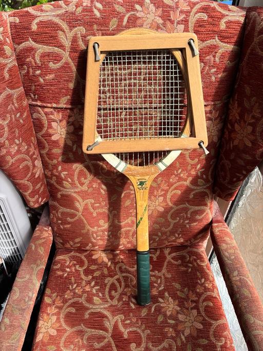 Buy & Sell Kidbrooke South East London - Photos for Vintage green eagle tennis court racket