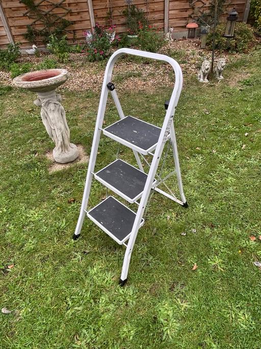 Buy & Sell Kidbrooke South East London - Photos for Portable 3 step ladder non slip steps heavy
