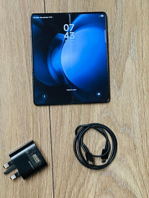 Buy & Sell Lye Dudley - Photos for Samsung Galaxy Z Fold5 - 256GB - Black