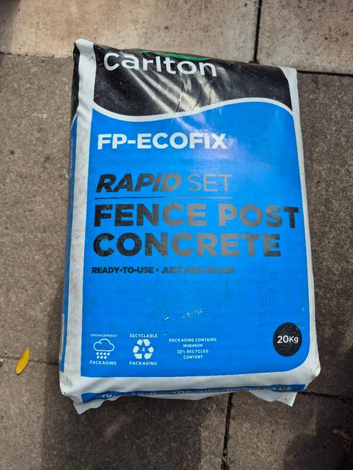 Buy & Sell Kingshurst Solihull - Photos for concrete post rapid mix