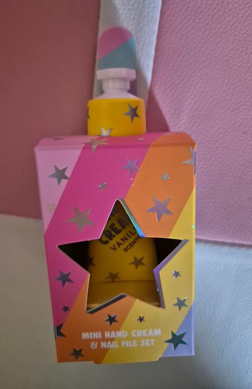 Buy & Sell Crumpsall Manchester - Photos for new Mini Hand Cream & Nail File Sets