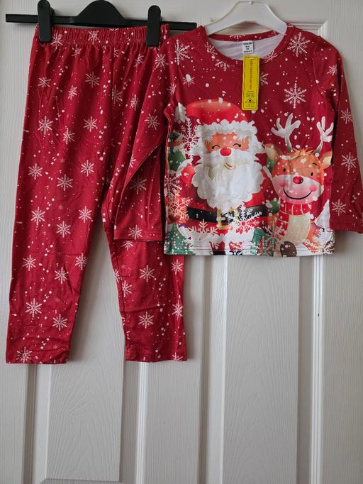 Buy & Sell Blackpool Town Centre Blackpool - Photos for Christmas pyjamas age 5 yrs BNWT