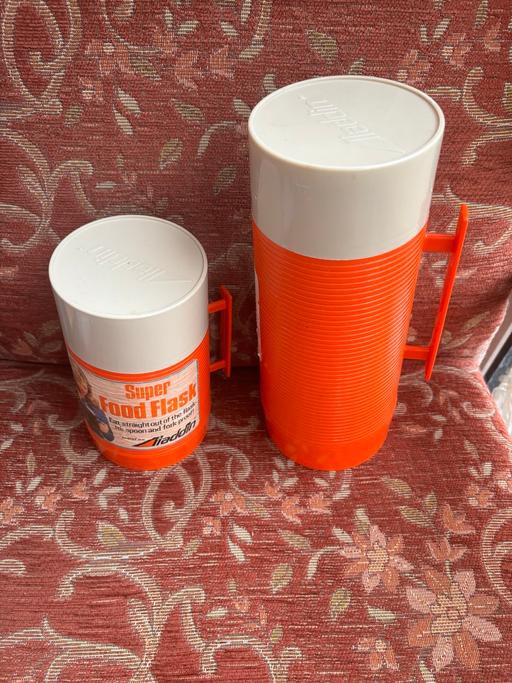 Buy & Sell Kidbrooke South East London - Photos for Vintage 2 Aladdin food flasks 1980s new
