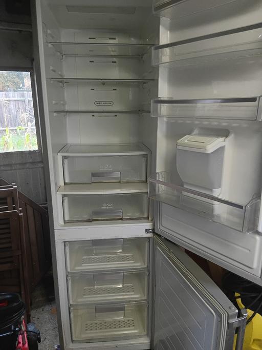 Buy & Sell South Ruislip Hillingdon - Photos for LG 70/30 Fridge freezer in excellent conditio