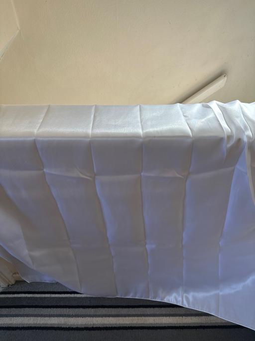 Buy & Sell Westcroft South Staffordshire - Photos for 15 White table cloths