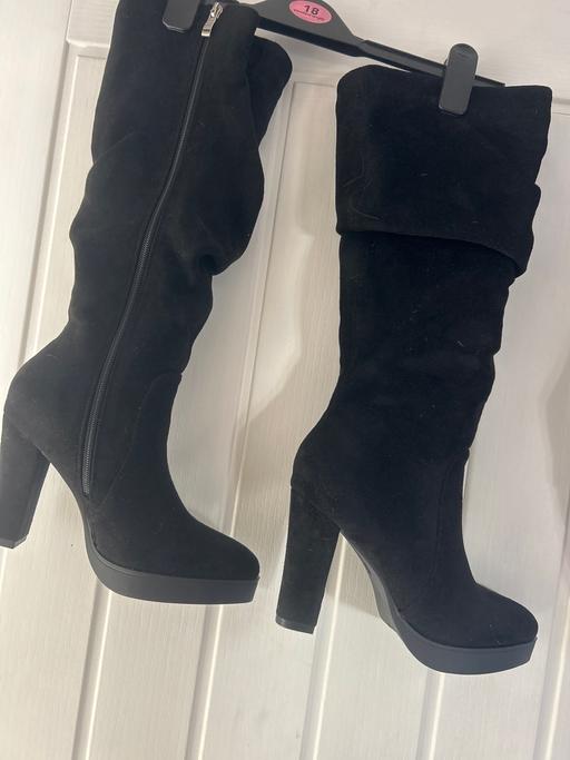 Buy & Sell Bells Mill Dudley - Photos for Boots size 5 new