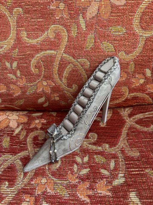 Buy & Sell Kidbrooke South East London - Photos for Elegant decortive high heel shoe with