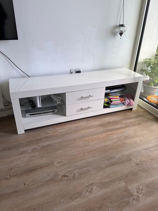 Buy & Sell Blackwall East London - Photos for Tv gloss white cabinets