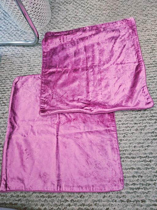 Buy & Sell Newton Doncaster - Photos for 2 Laura Ashley cushion covers..like new
