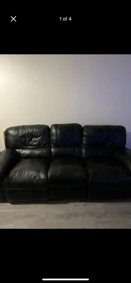 Buy & Sell White Hart Lane Station North London - Photos for leather sofas recliner must go clearance